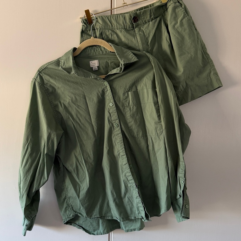 Women's Matching Cotton Poplin Set: High-Rise Poplin Shorts & Shirt, Green, S - Picture 9 of 9